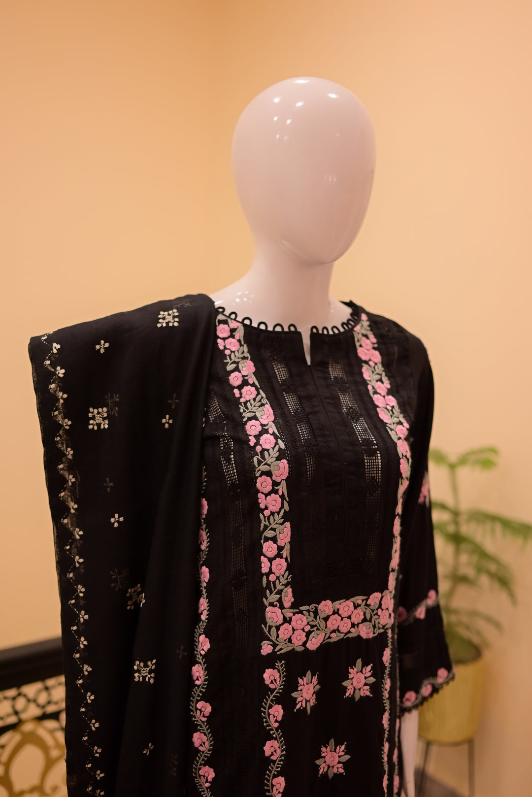 Stitched Shirt+Dupatta(sep) Lawn+Cotton Net Tarkashi-Black