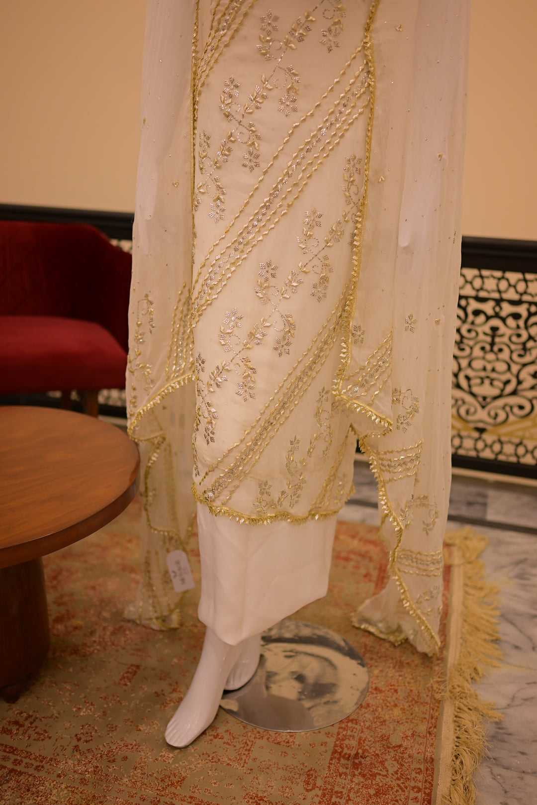 Unstitched 2pc Diamond Mukesh Gota-white